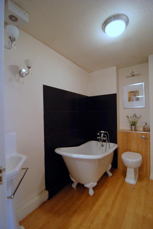 Huntingdon Place Edinburgh Bilik gambar