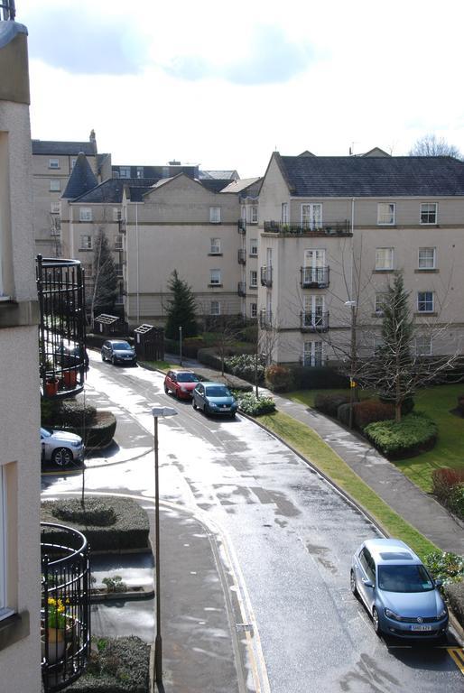 Huntingdon Place Edinburgh Bilik gambar