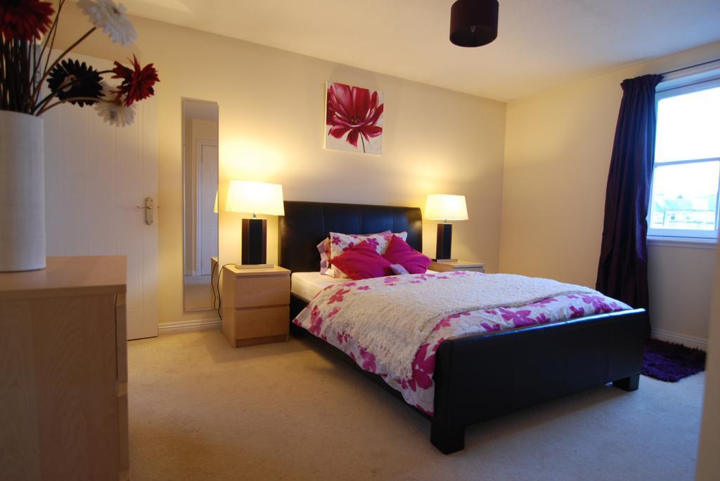 Huntingdon Place Edinburgh Bilik gambar